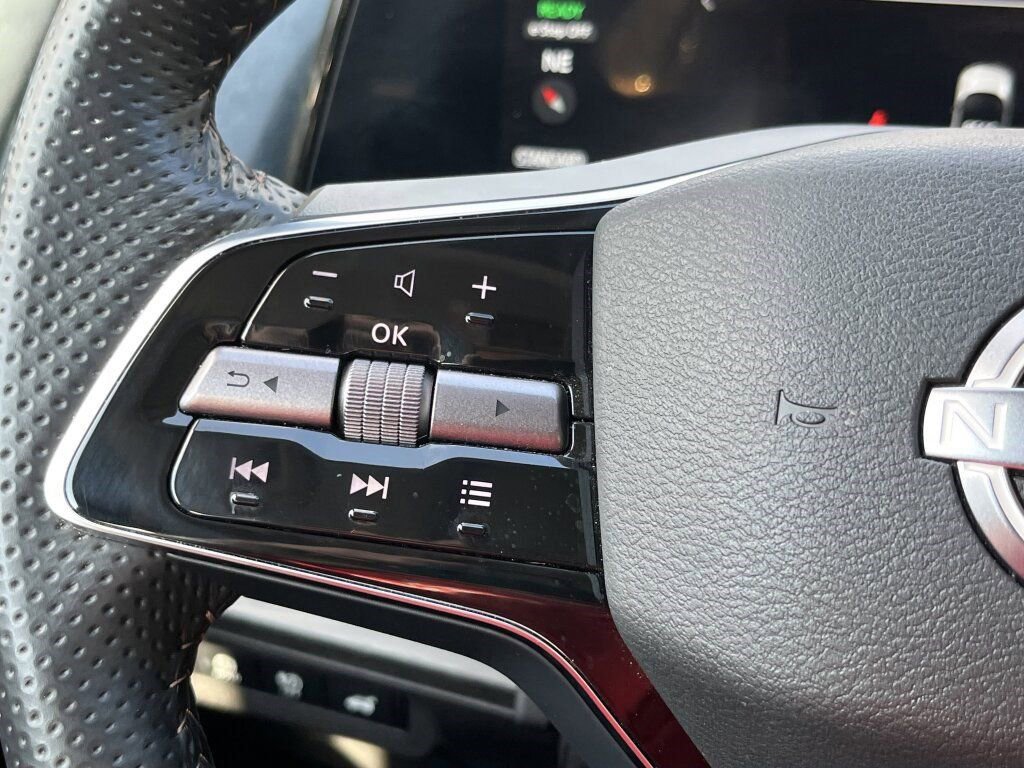 Certified 2024 Nissan Ariya AWD image 11