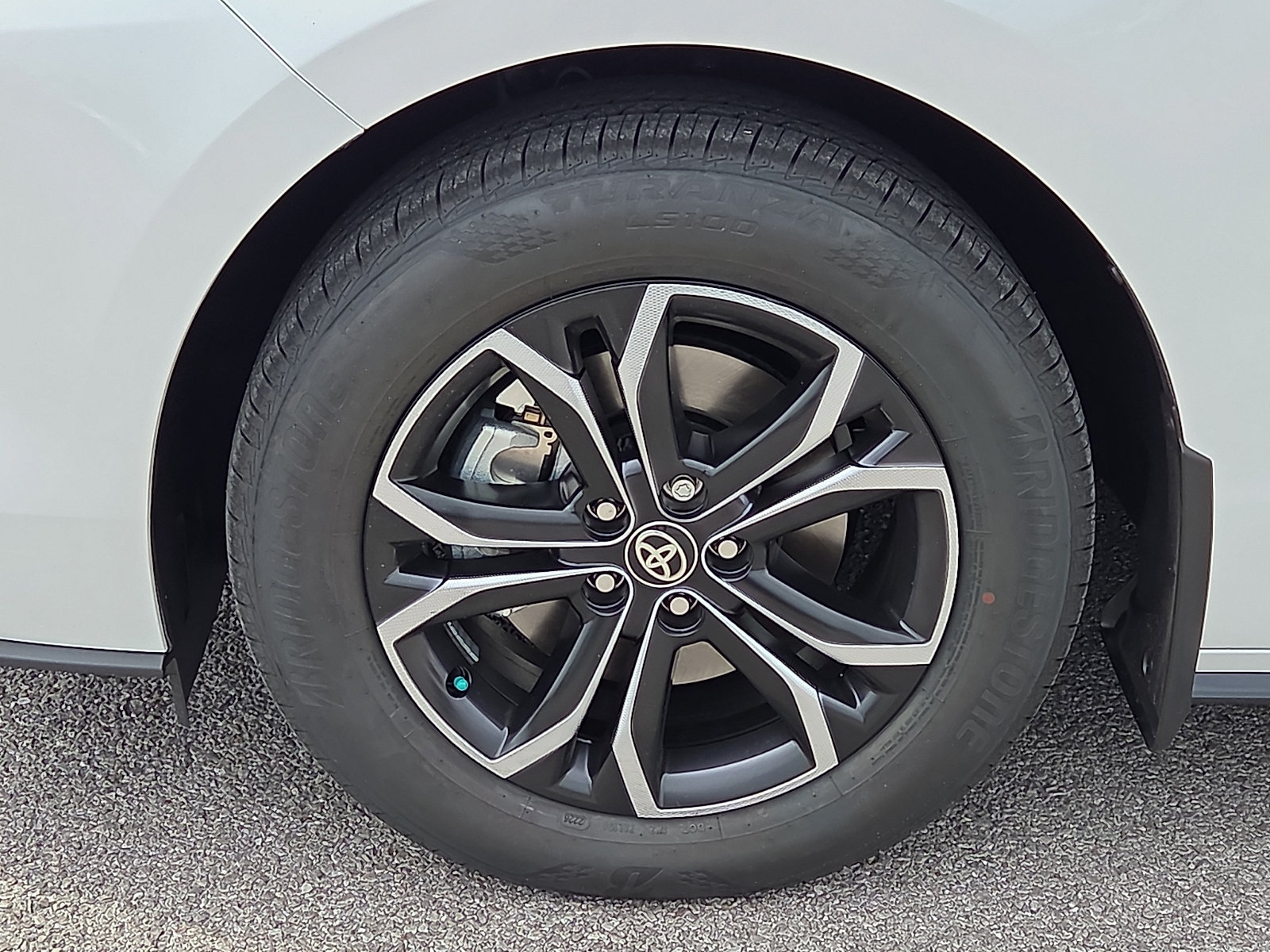 New 2026 Toyota Sienna Platinum AWD/4WD image 5