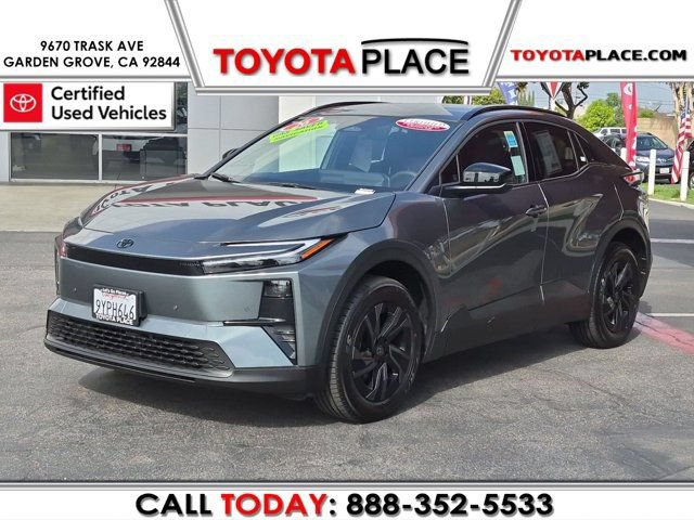 Certified 2026 Toyota C-HR AWD/4WD image 1