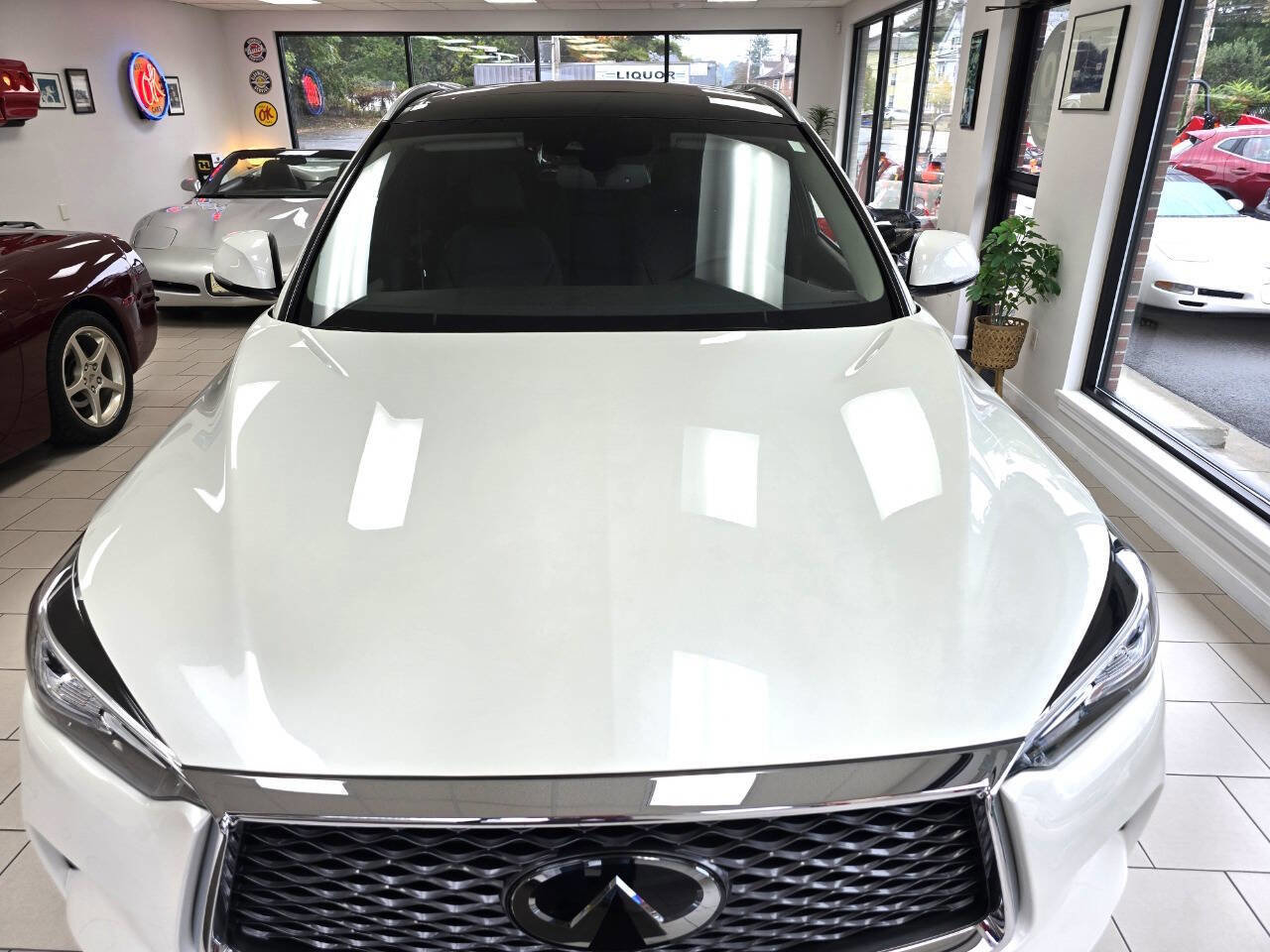 Used 2021 INFINITI QX50 Luxe w/ Cargo Package image 4