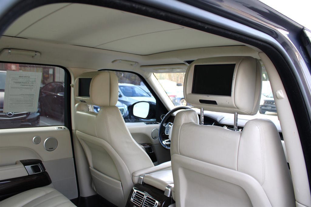 Used 2016 Land Rover Range Rover HSE image 25