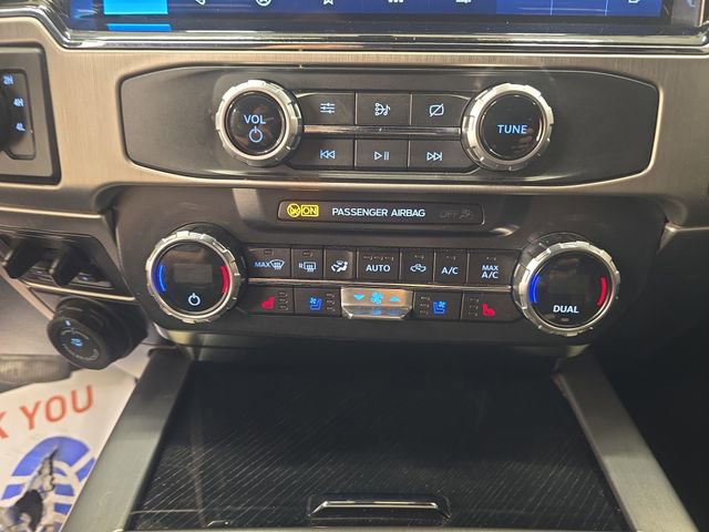 Used 2022 Ford F350 Platinum w/ FX4 Off-Road Package image 30