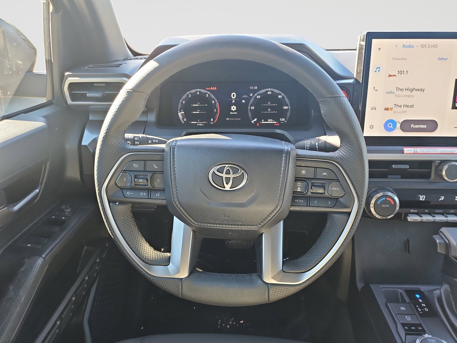 Used 2026 Toyota Tacoma TRD Off-Road AWD/4WD image 44