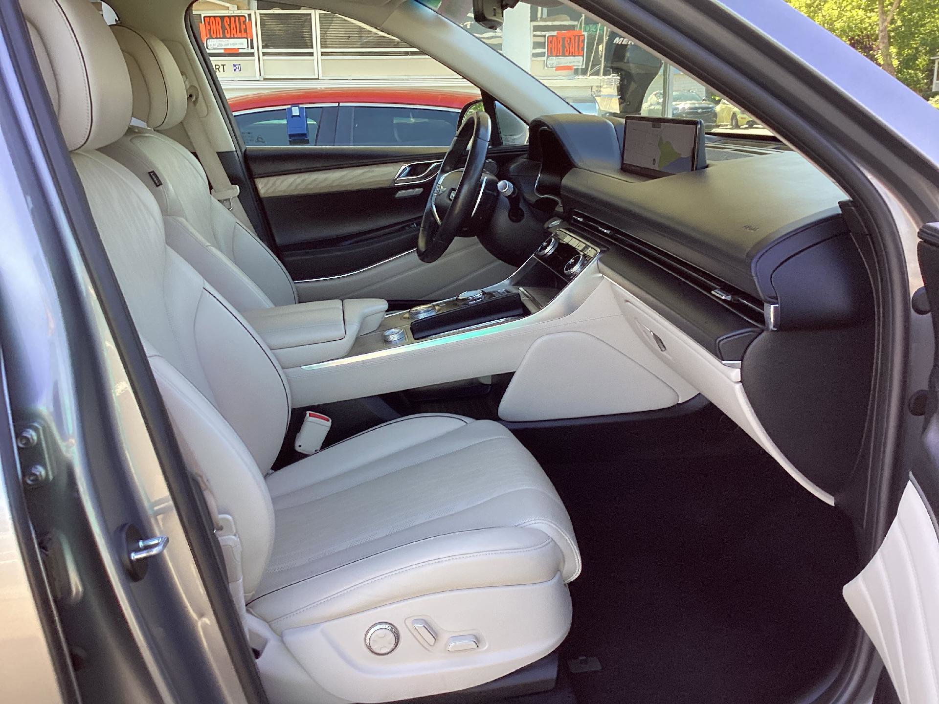 Used 2023 Genesis GV80 2.5T w/ Advanced Package AWD/4WD image 14