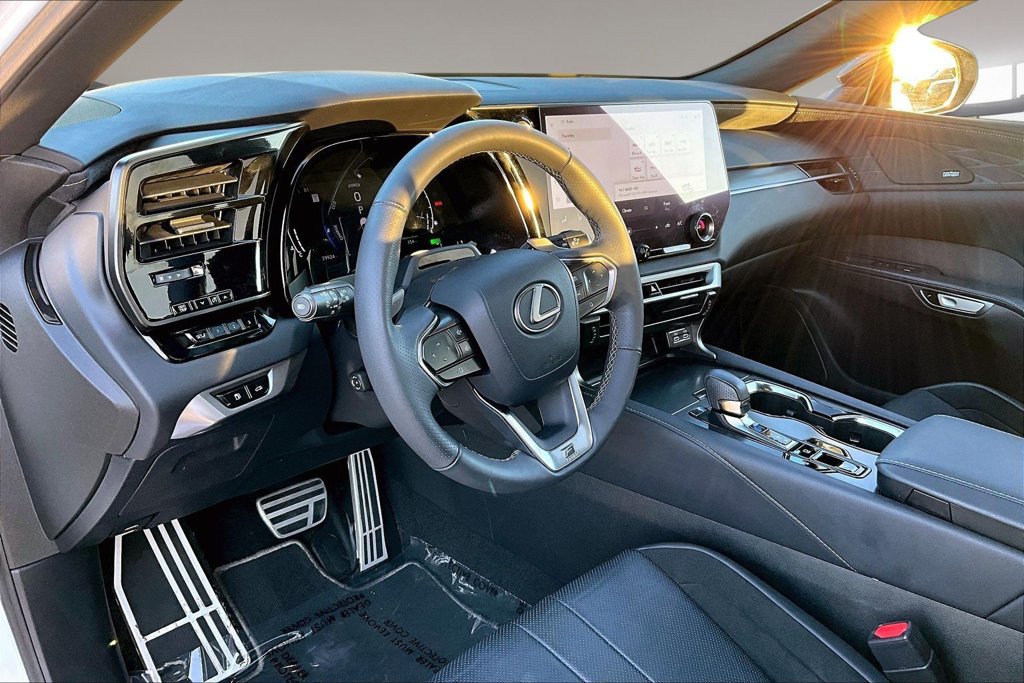 Used 2023 Lexus RX 500h F Sport w/ Cold Area Package AWD/4WD image 15