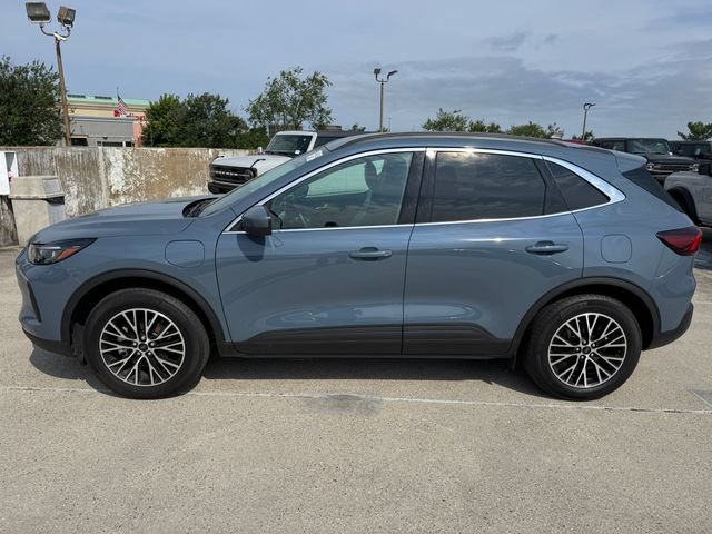 Used 2025 Ford Escape SE w/ PHEV Premium Package FWD image 9