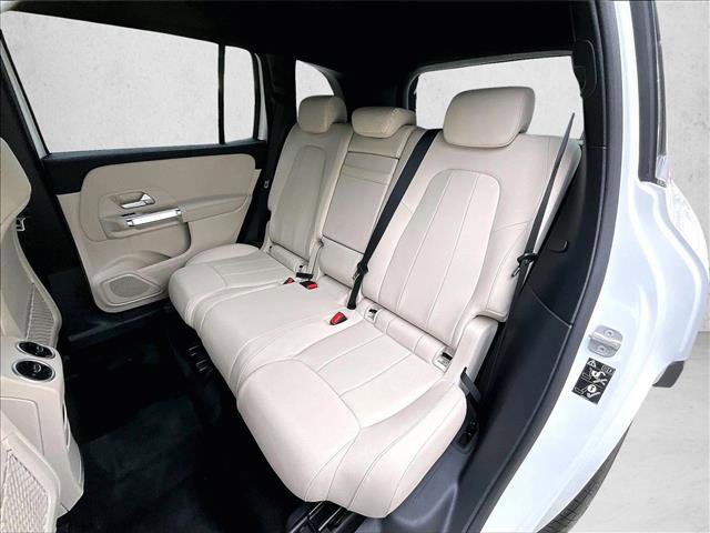 Used 2025 Mercedes-Benz GLB 250 image 28