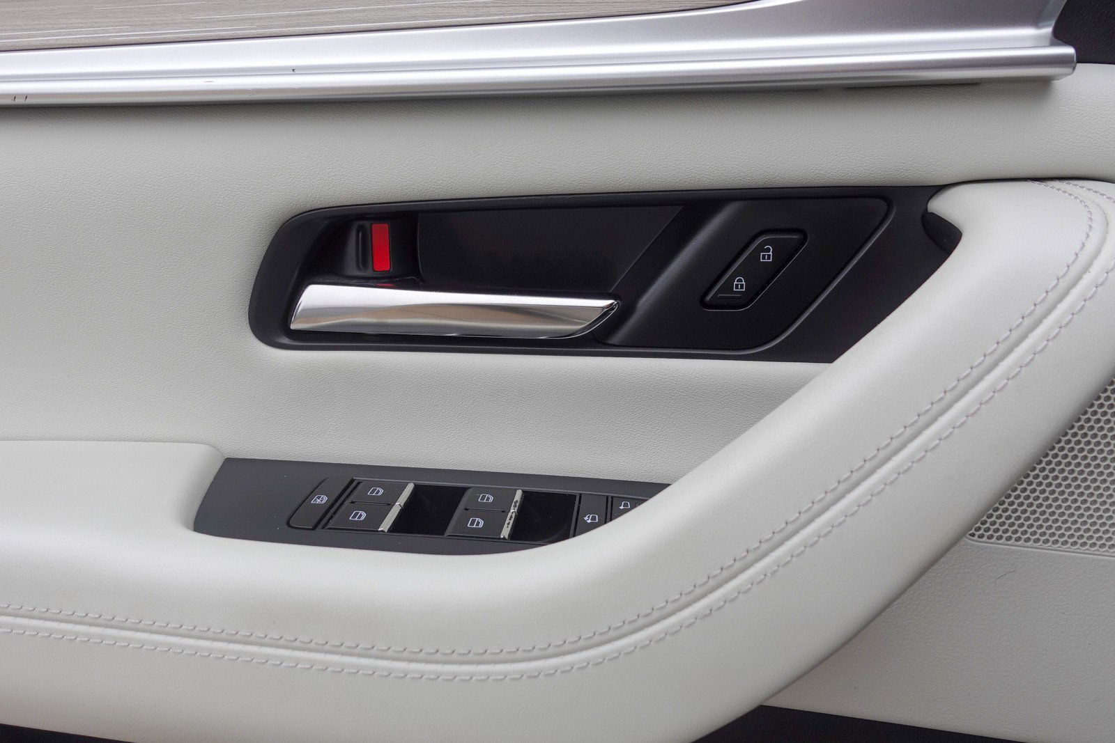 Certified 2024 MAZDA CX-90 Plug-In Hybrid w/ Premium Plus image 13