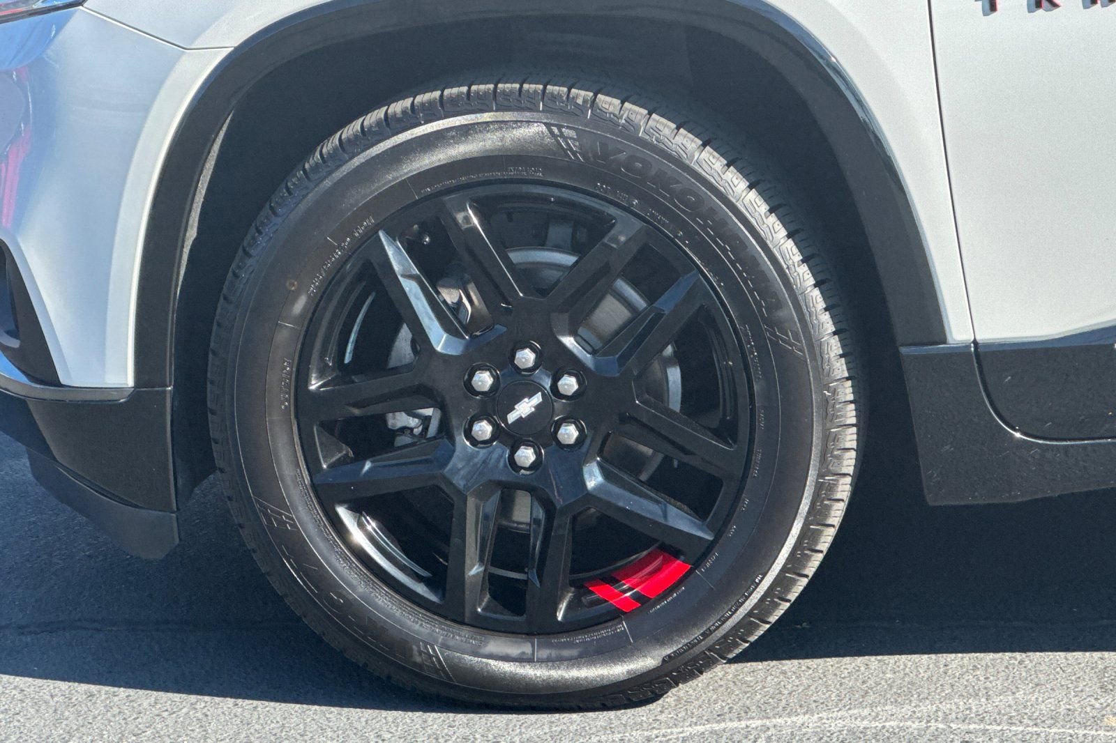 Used 2020 Chevrolet Traverse Premier w/ Redline Edition image 34