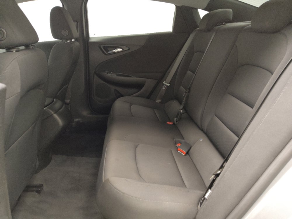 Used 2023 Chevrolet Malibu LS FWD image 18
