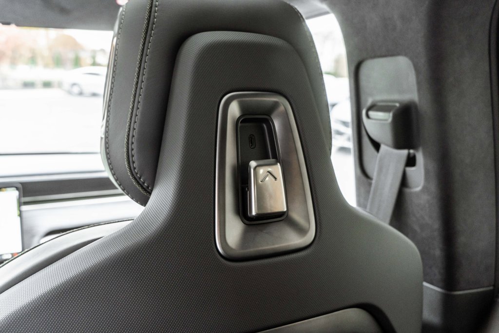 Used 2023 Rivian R1T Adventure image 33