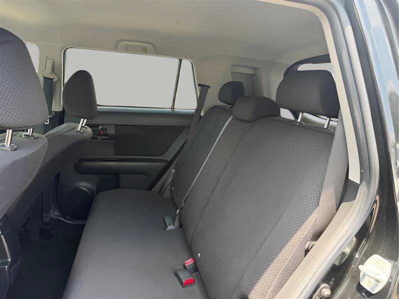 Used 2010 Scion xB FWD image 20