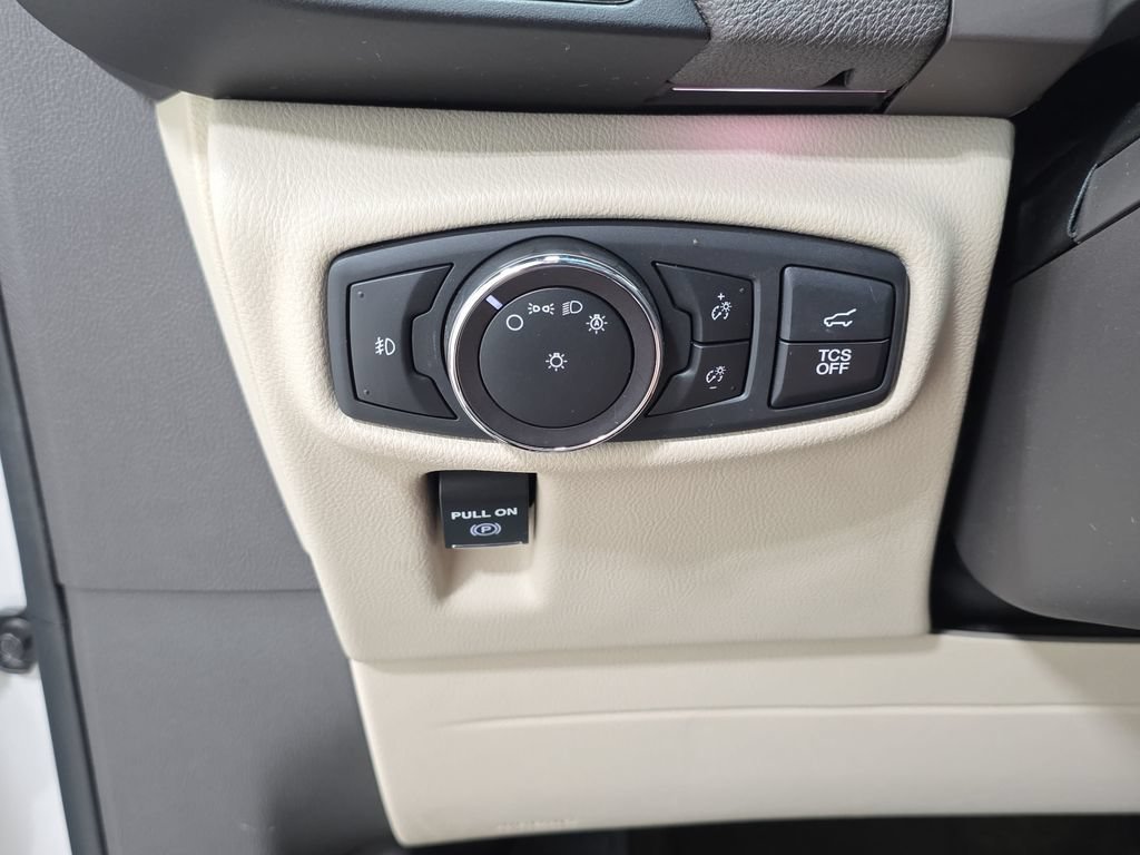 Used 2020 Lincoln Nautilus Reserve AWD/4WD image 26