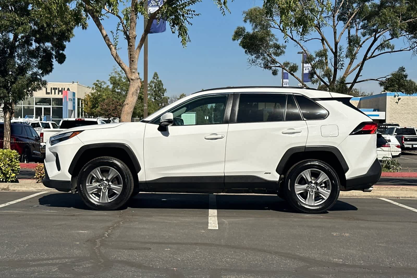 Used 2024 Toyota RAV4 XLE w/ Convenience Package AWD/4WD image 6