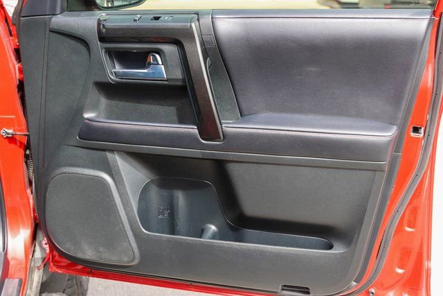 Used 2021 Toyota 4Runner Venture w/ Moonroof Package image 14