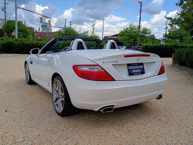 Used 2015 Mercedes-Benz SLK 250 image 8
