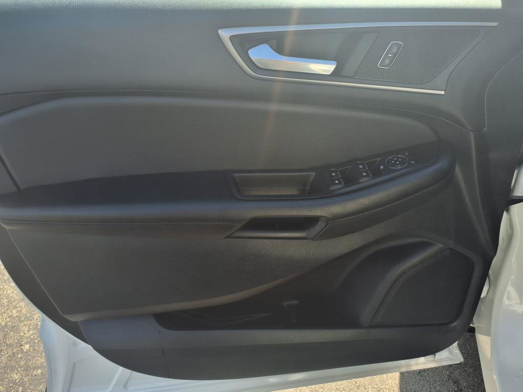 Certified 2022 Ford Edge SEL w/ Convenience Package image 11