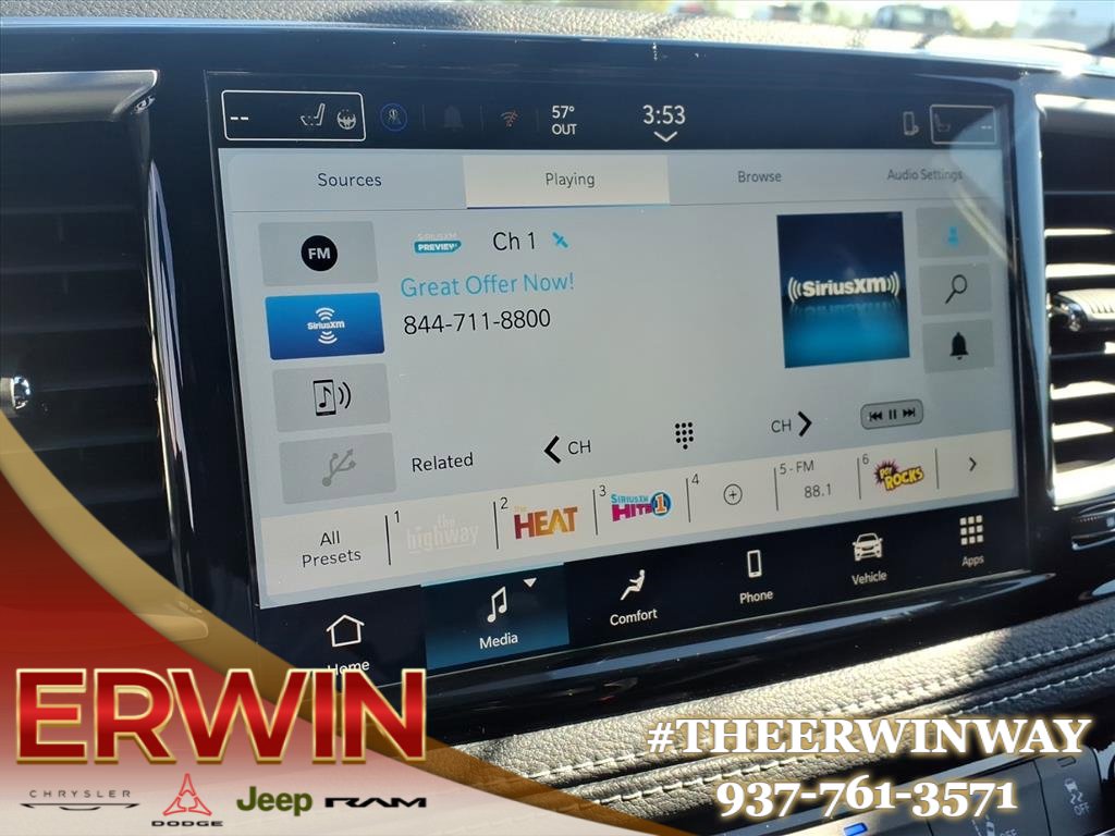 New 2026 Chrysler Pacifica Select image 12