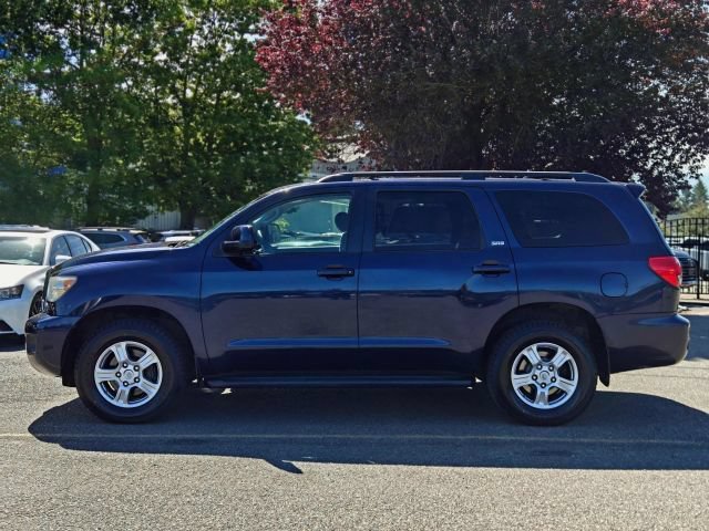 Used 2010 Toyota Sequoia SR5 AWD/4WD image 4