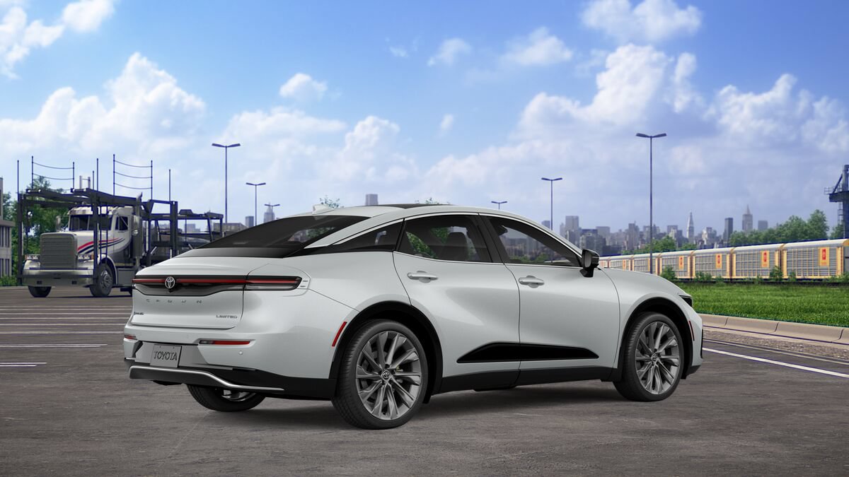 New 2027 Toyota Crown AWD/4WD image 10