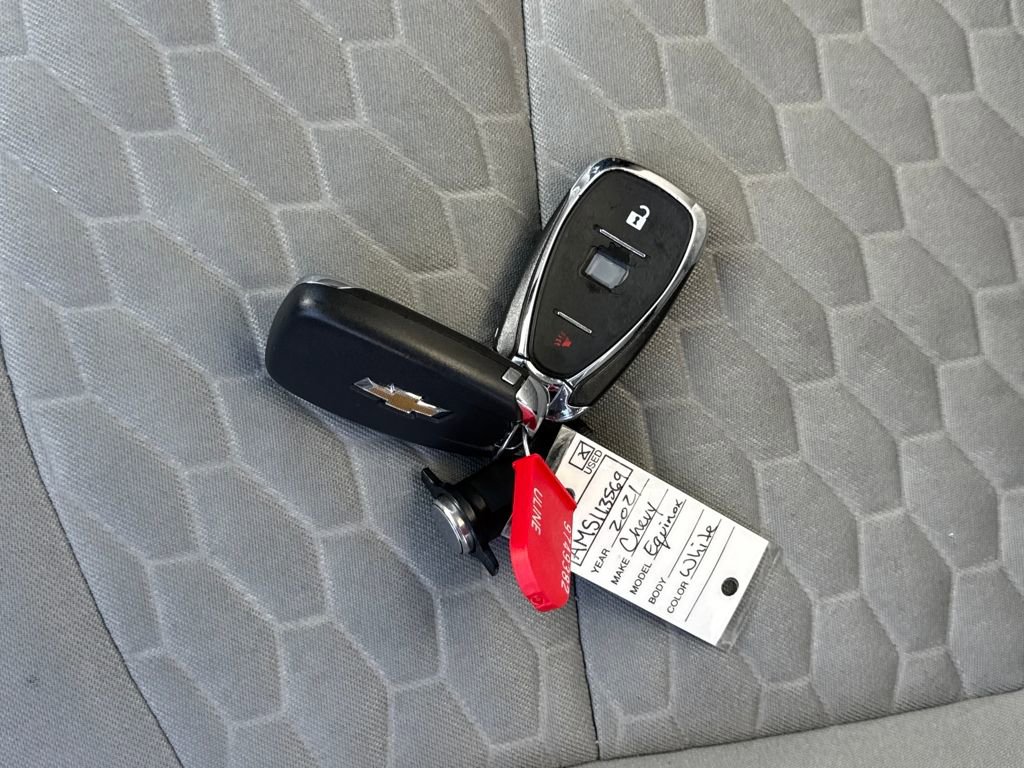 Used 2021 Chevrolet Equinox LS image 29