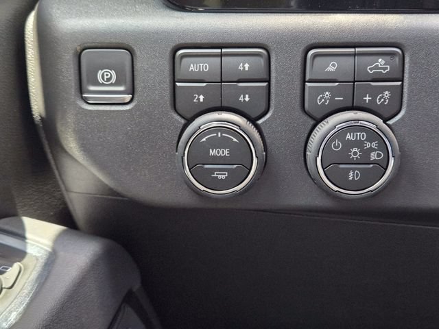 New 2026 Chevrolet Silverado 1500 LT Trail Boss w/ LT Trail Boss Premium Package AWD/4WD image 17