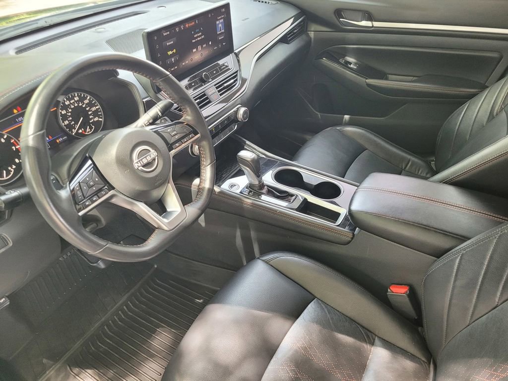 Used 2024 Nissan Altima 2.5 SR w/ SR Premium Package FWD image 18