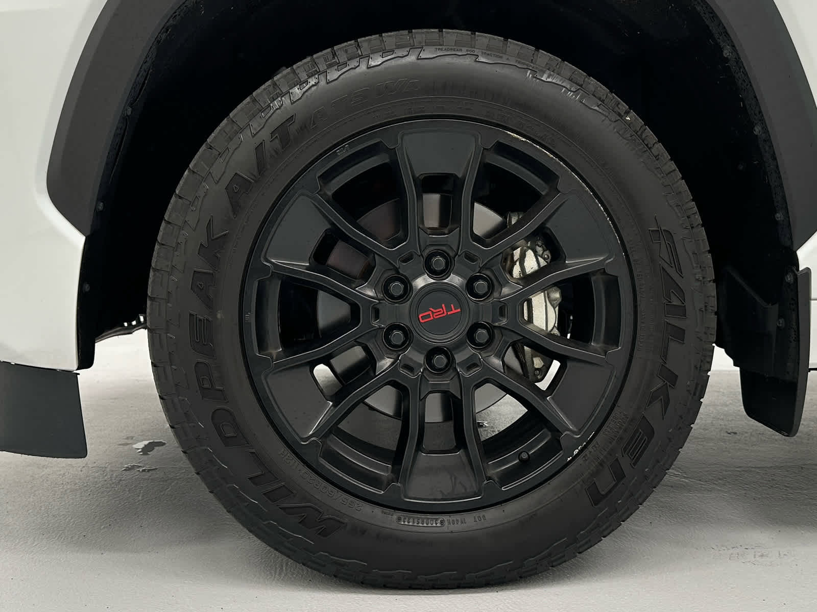 Used 2024 Toyota Sequoia Limited w/ TRD Off-Road Package AWD/4WD image 9