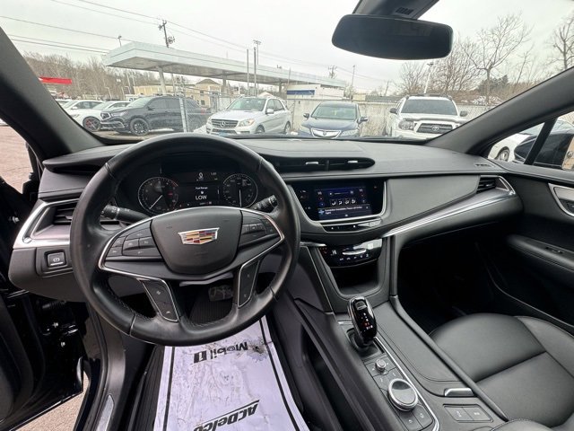 Used 2021 Cadillac XT5 Luxury image 18