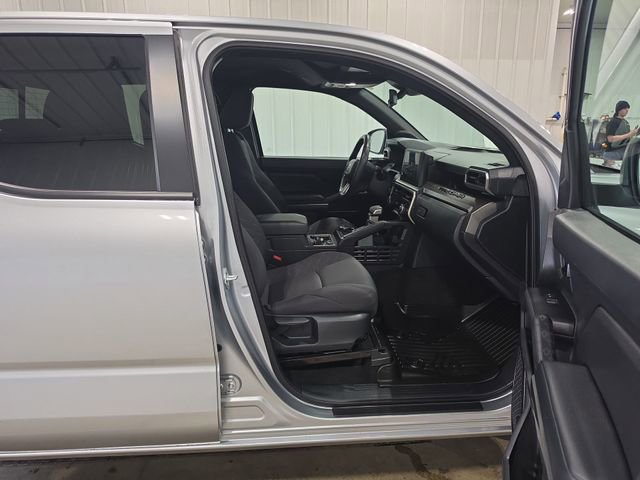 Used 2024 Toyota Tacoma SR5 AWD/4WD image 29