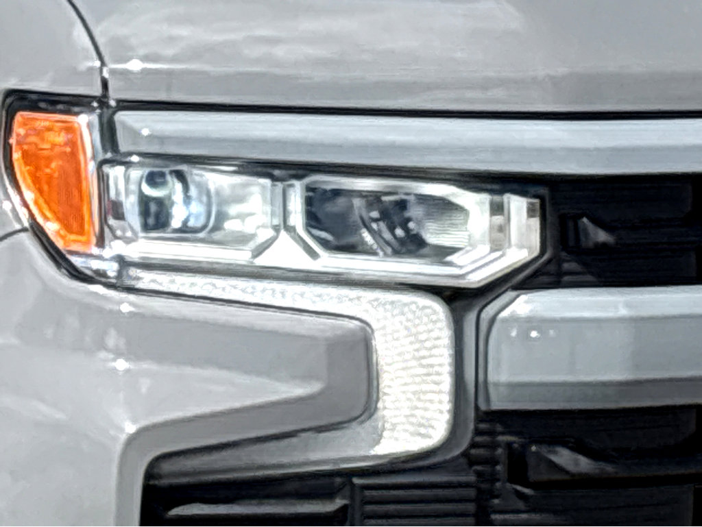 Used 2024 Chevrolet Silverado 1500 RST image 19