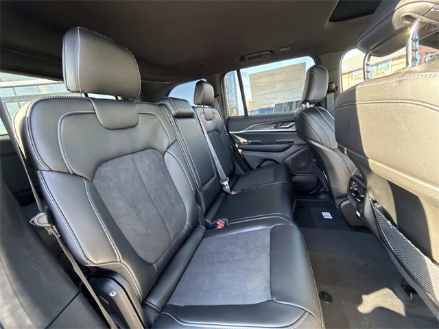 New 2026 Jeep Grand Cherokee Laredo image 30