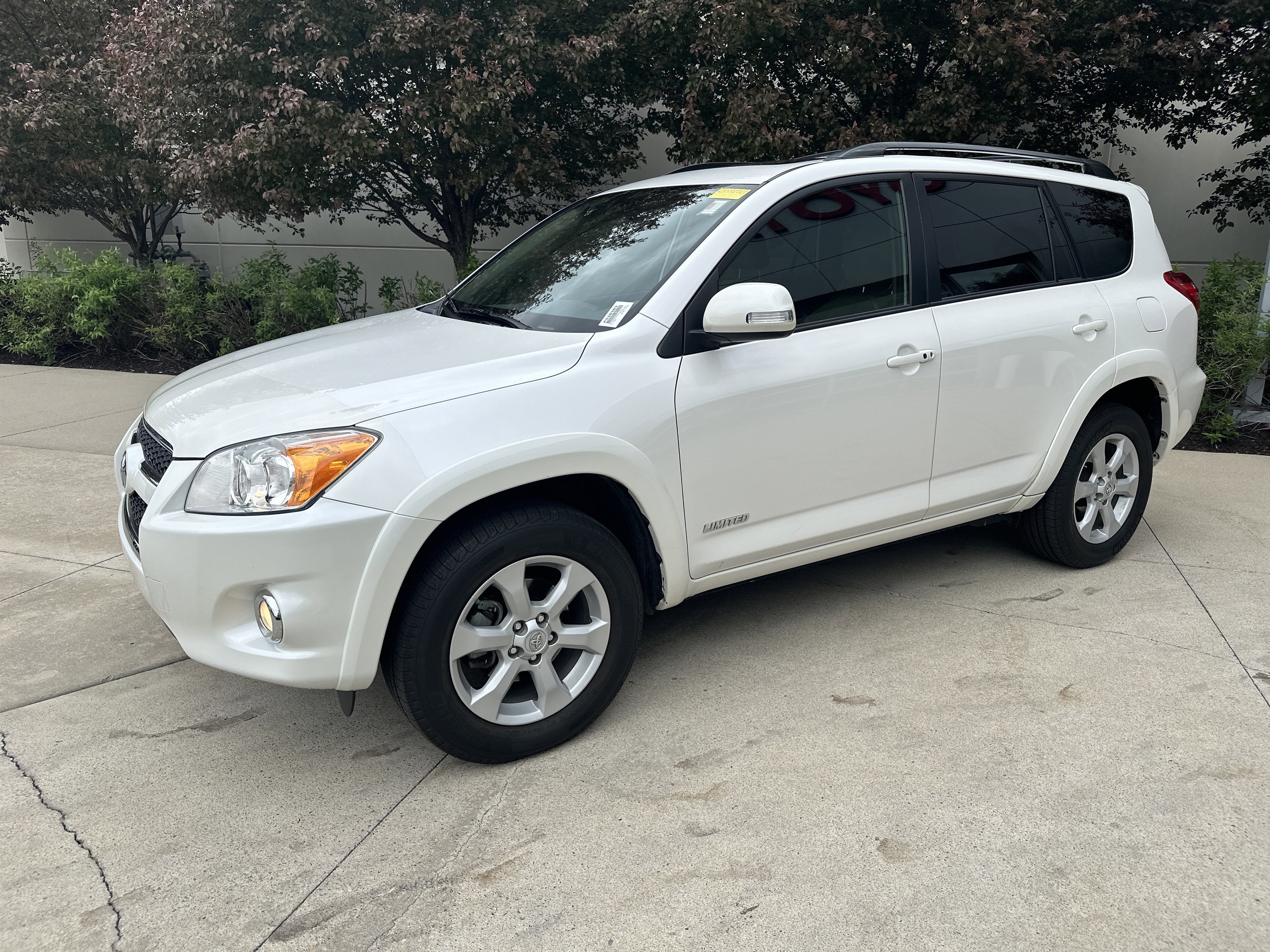 Used 2012 Toyota RAV4 Limited w/ Premium Plus Value Pkg AWD/4WD image 3