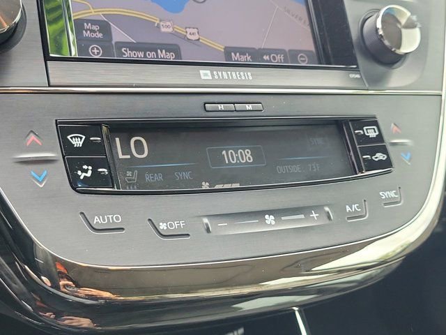 Used 2013 Toyota Avalon Limited image 30