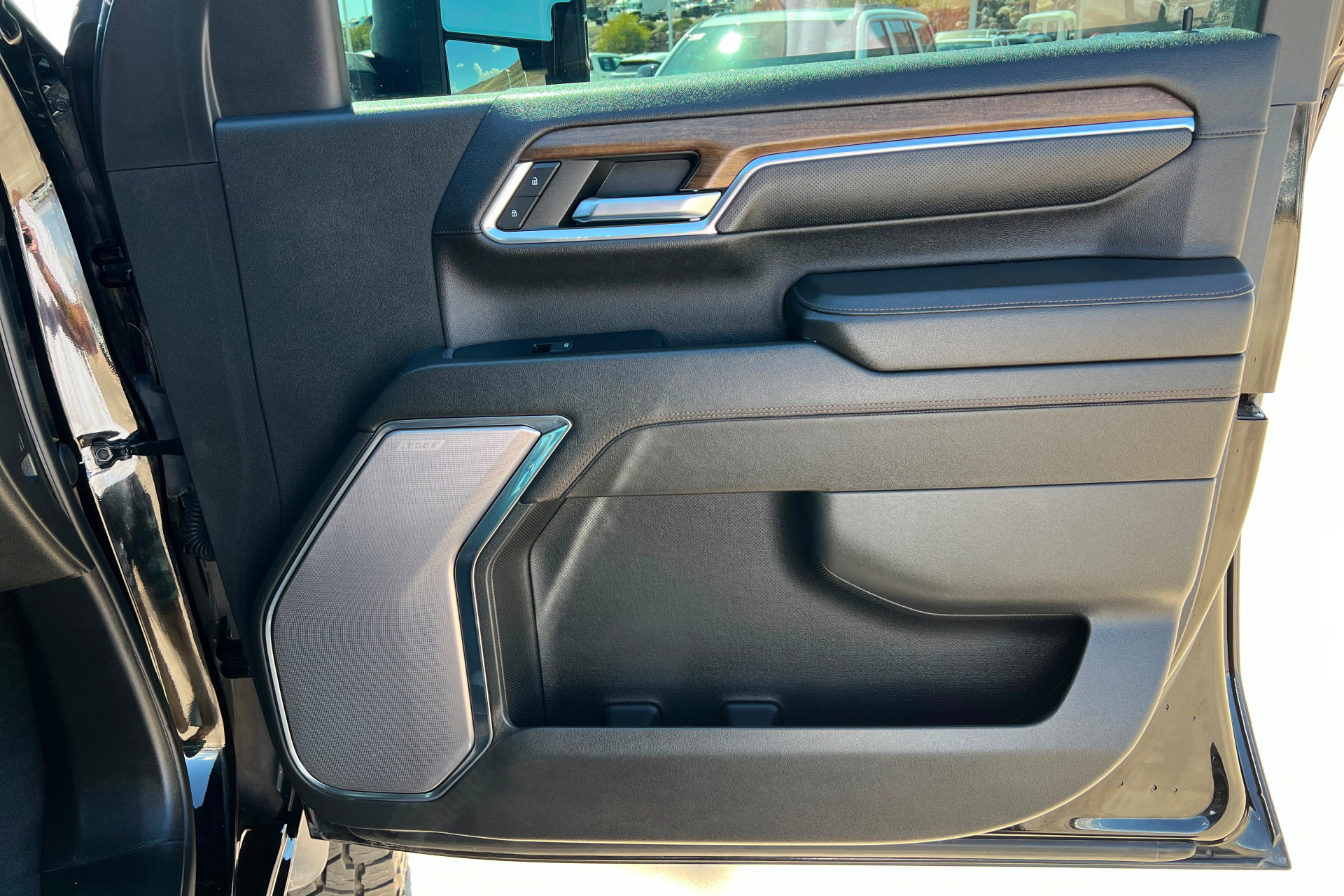 Used 2024 Chevrolet Silverado 3500 High Country w/ High Country Premium Package AWD/4WD image 23