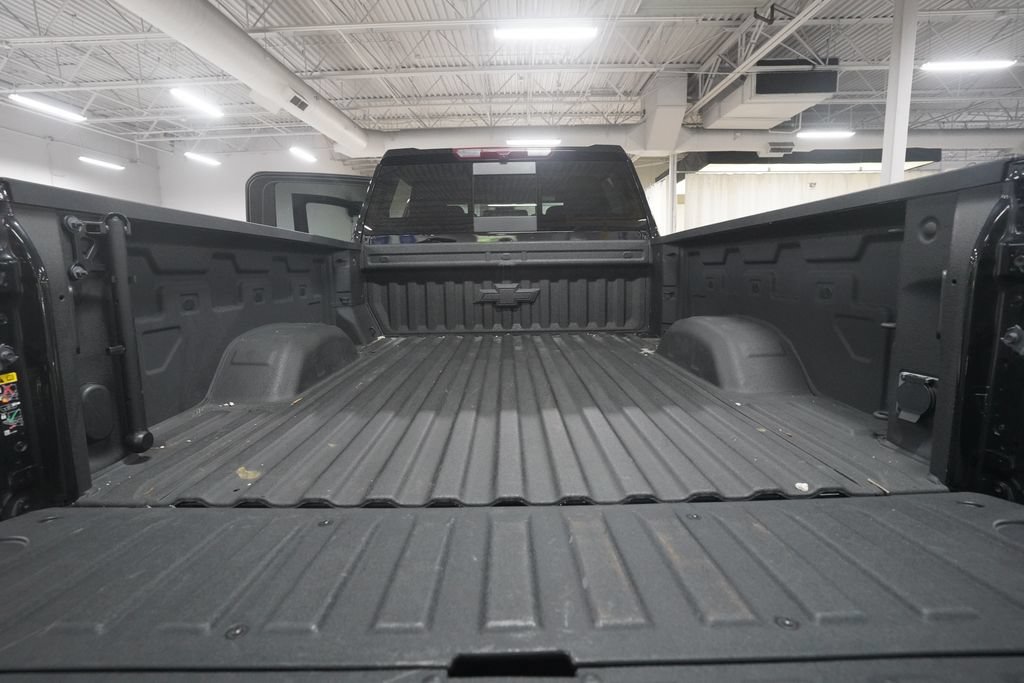 Used 2025 Chevrolet Silverado 2500 LT w/ Trail Boss Package AWD/4WD image 10