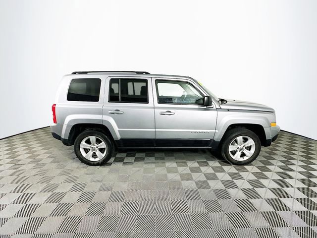 Used 2017 Jeep Patriot Latitude image 12