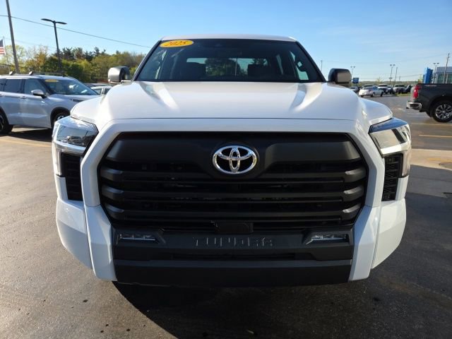 Used 2025 Toyota Tundra SR5 AWD/4WD video 2