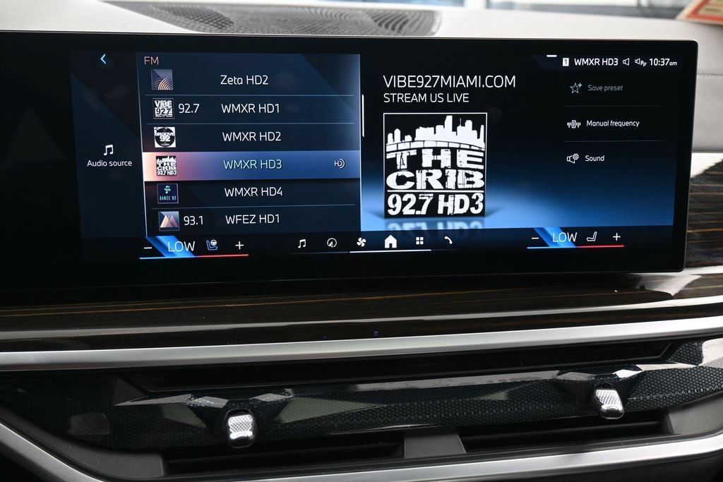 Used 2025 BMW X5 xDrive50e AWD/4WD image 26