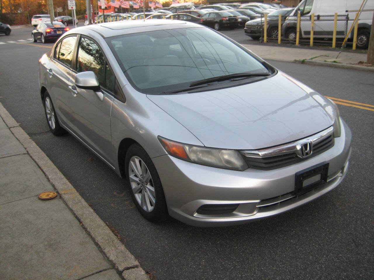 Used 2012 Honda Civic EX-L image 2