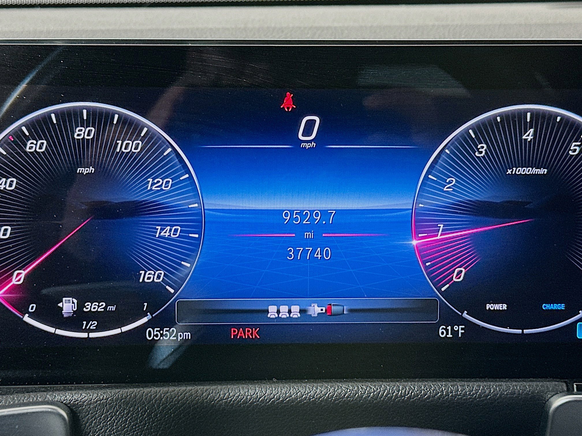 Used 2025 Mercedes-Benz GLB 250 4MATIC image 19