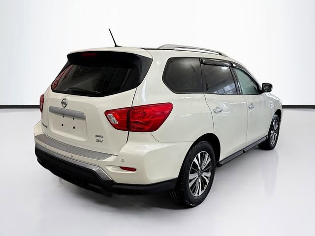 Used 2018 Nissan Pathfinder SV w/ SV Tech Package image 6