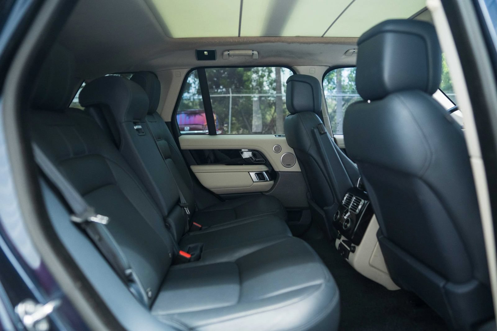 Used 2018 Land Rover Range Rover Supercharged AWD/4WD image 27