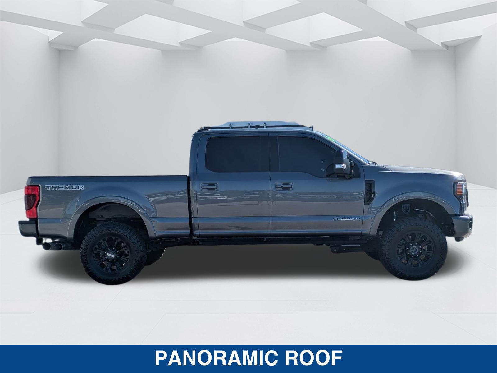 Certified 2022 Ford F250 Lariat w/ Tremor Off-Road Package AWD/4WD image 4