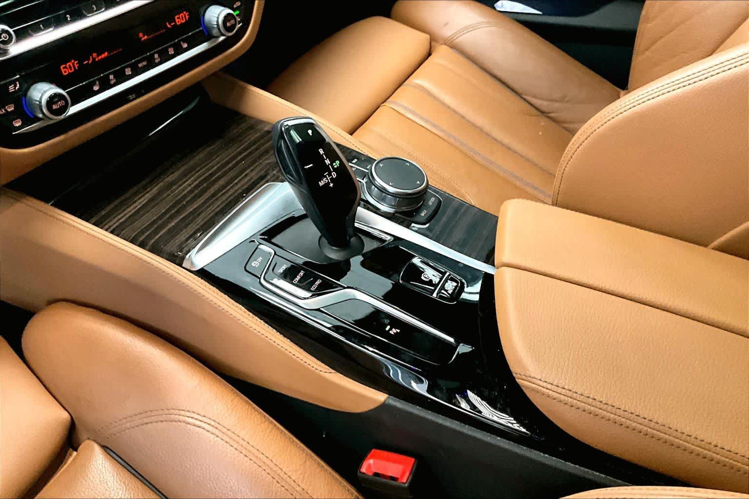 Used 2023 BMW 530i w/ M Sport Package RWD image 14
