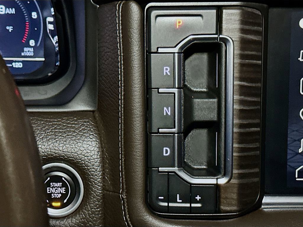 Used 2022 GMC Yukon XL Denali AWD/4WD image 14
