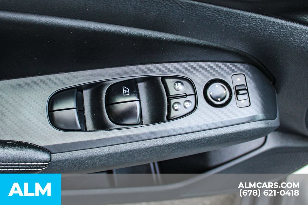 Used 2025 Nissan Altima 2.5 SV FWD image 40
