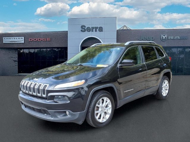 Used 2015 Jeep Cherokee Latitude w/ Cold Weather Group FWD image 3