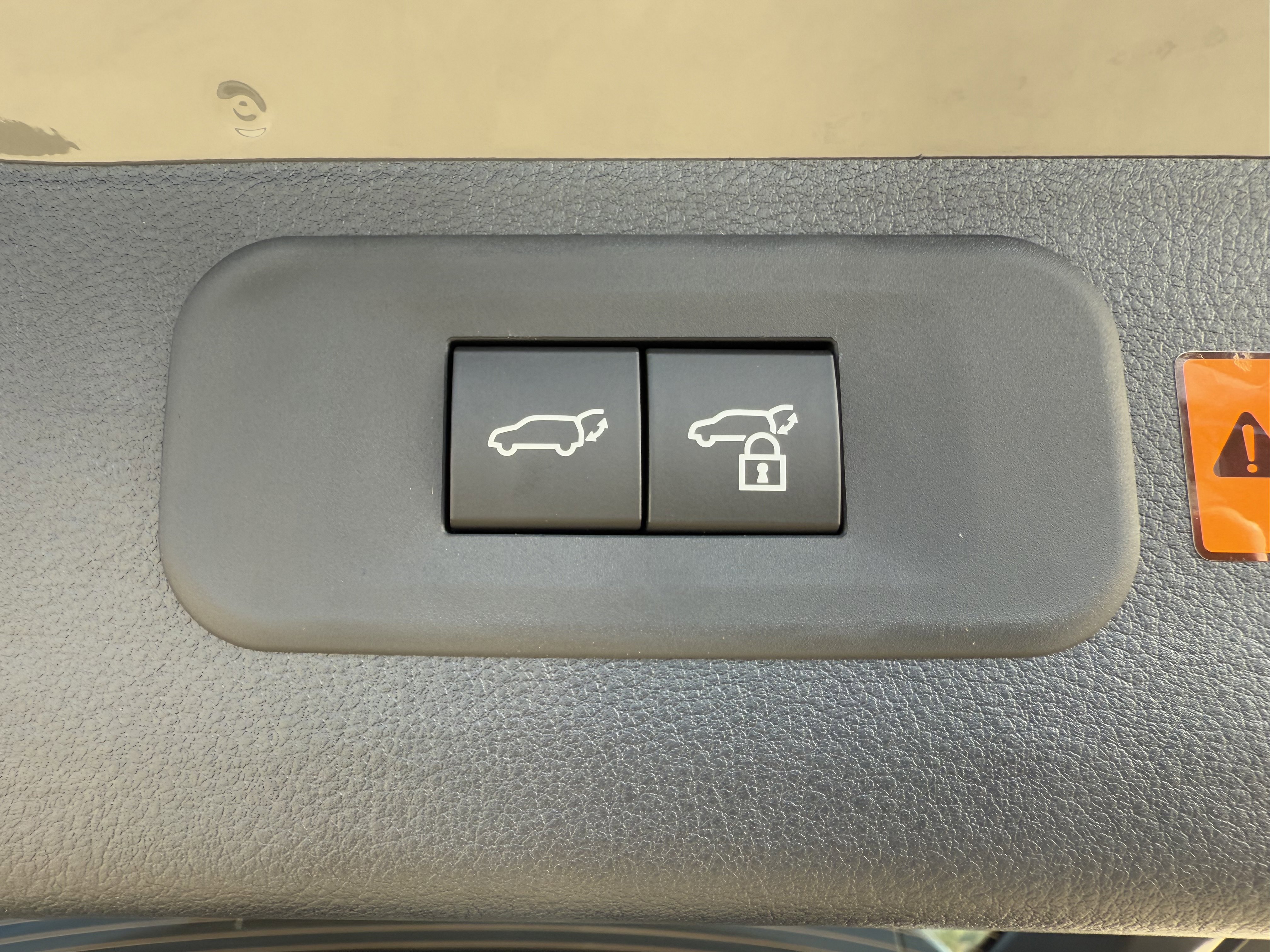 New 2026 Lexus TX 500h AWD image 15