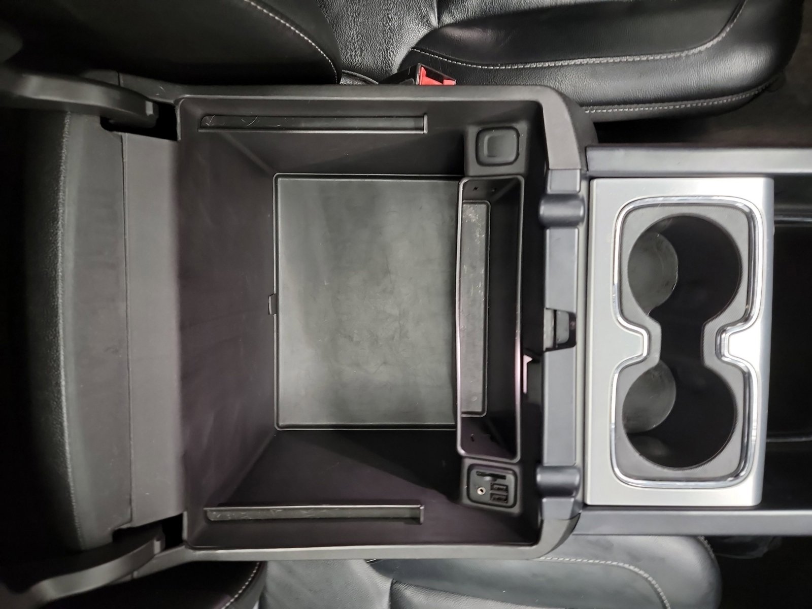 Used 2015 GMC Sierra 1500 SLT w/ SLT Crew Cab Value Package image 29